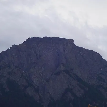 Bergruh アパート